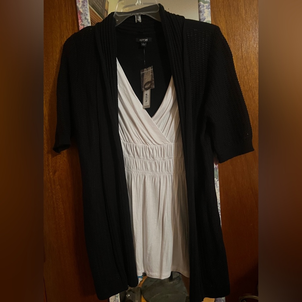 APT 9 FASHION Top. Looks like a sweater and tank but is one piece black/white